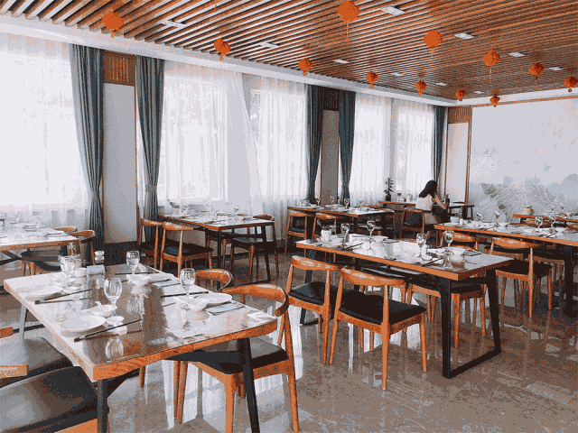 梁湖柒福阁海鲜酒楼.gif
