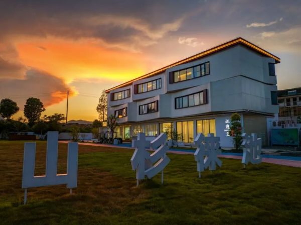 1761271273639624.jpg 640 (4).jpg